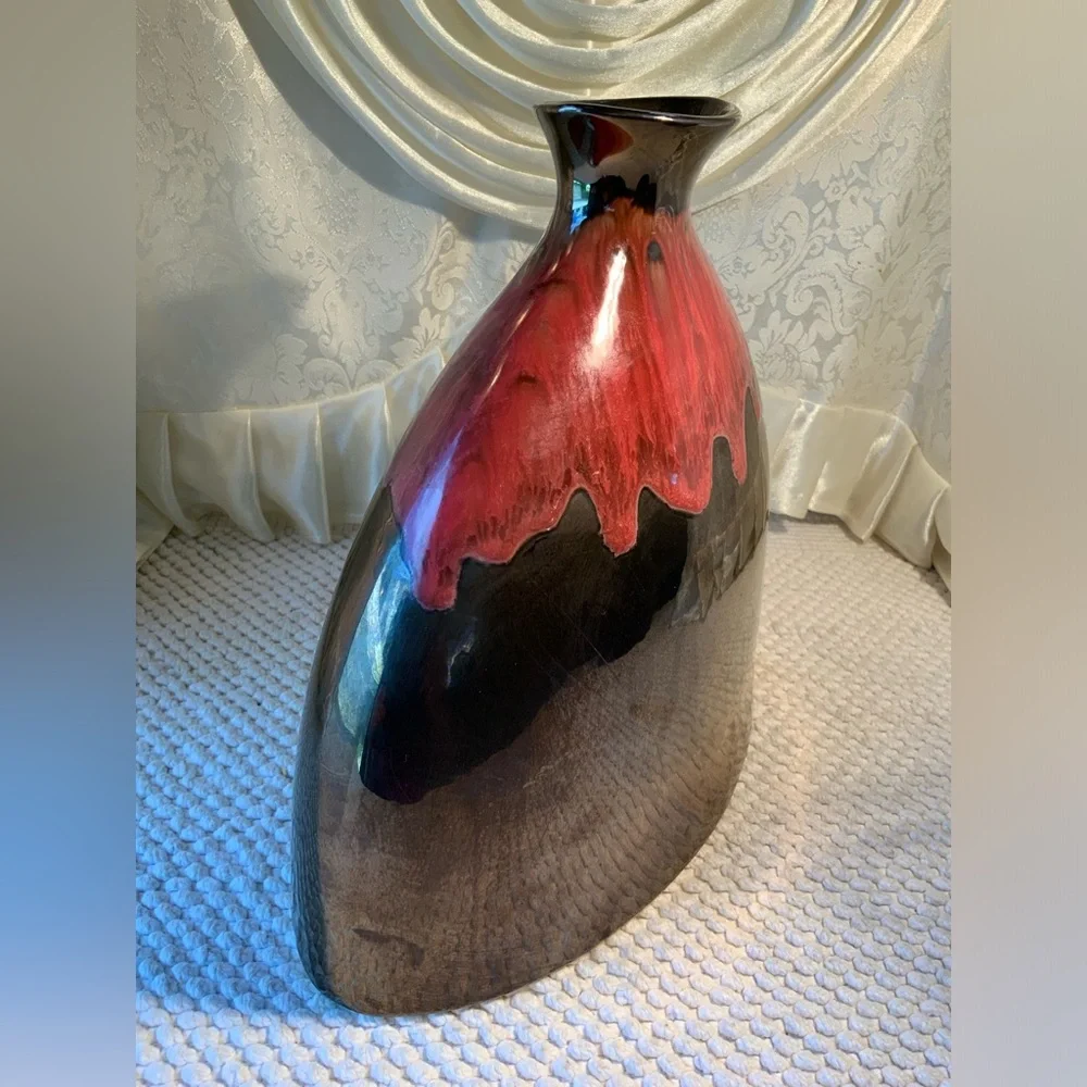 CERAMIC BUD TOP VASE